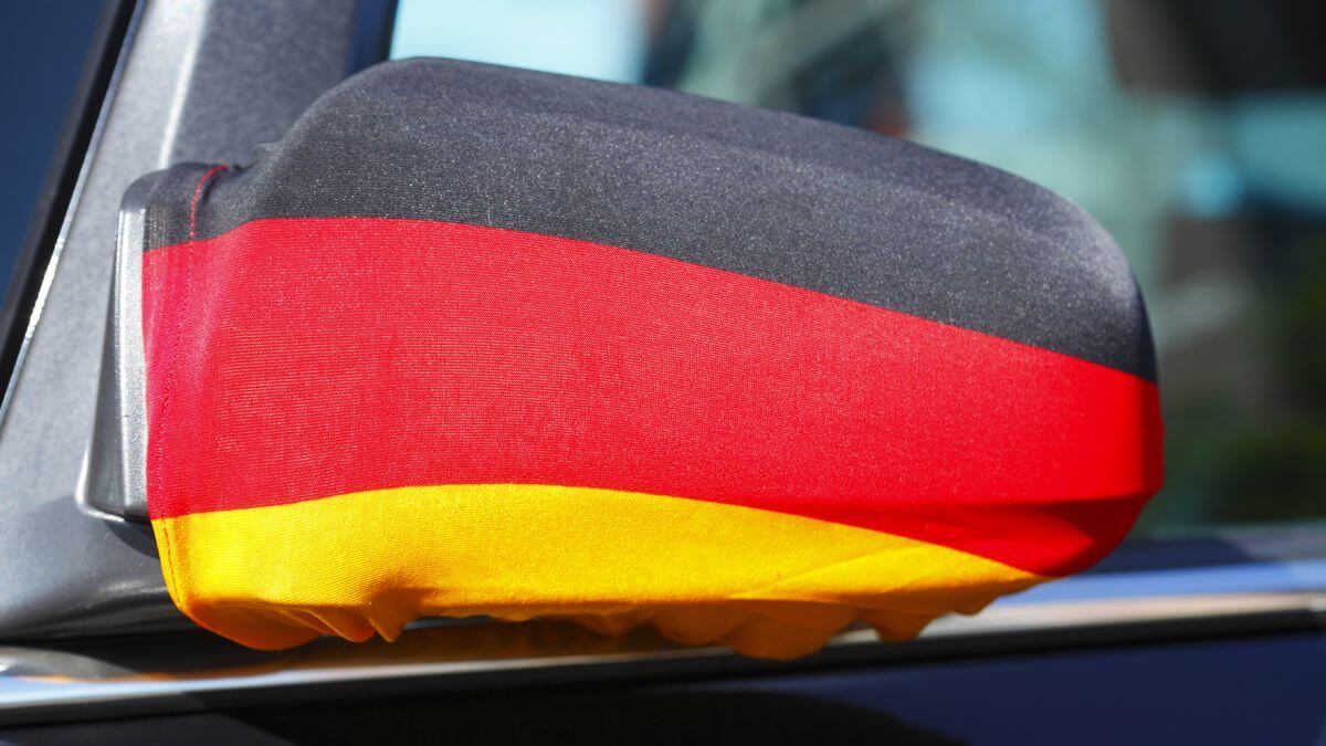 niemieckie strony z samochodami