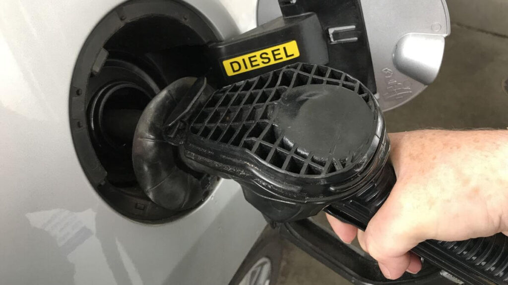 diesel czy benzyna - pojazdy napędzane dieslem