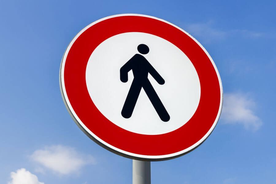 zakaz ruchu pieszych - co oznacza znak drogowy zakaz ruchu pieszych B-41? 